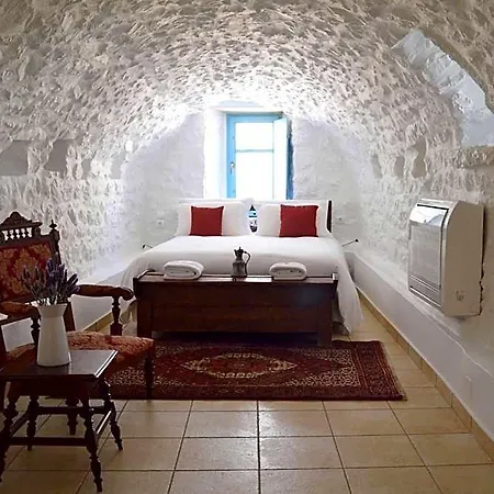 Lithos Stone Hotel Koita
