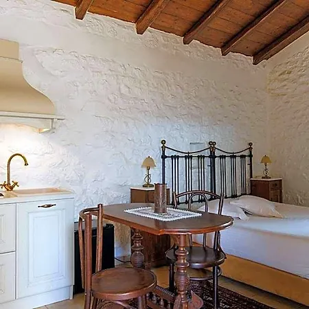 Lithos Stone Hotel Koita